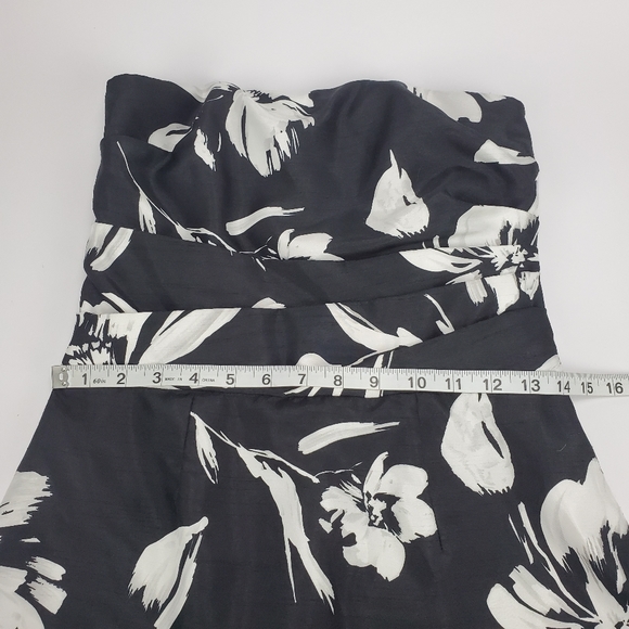 Sale! [White House Black Market] Strapless Dress - Picture 8 of 8